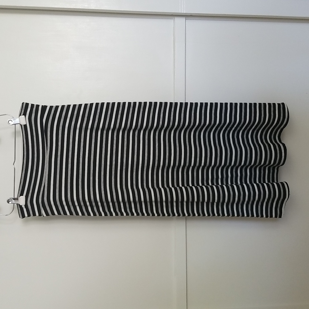 ❤️$6 Sale!❤️ Striped Black, White & Gray Maxi Skirt